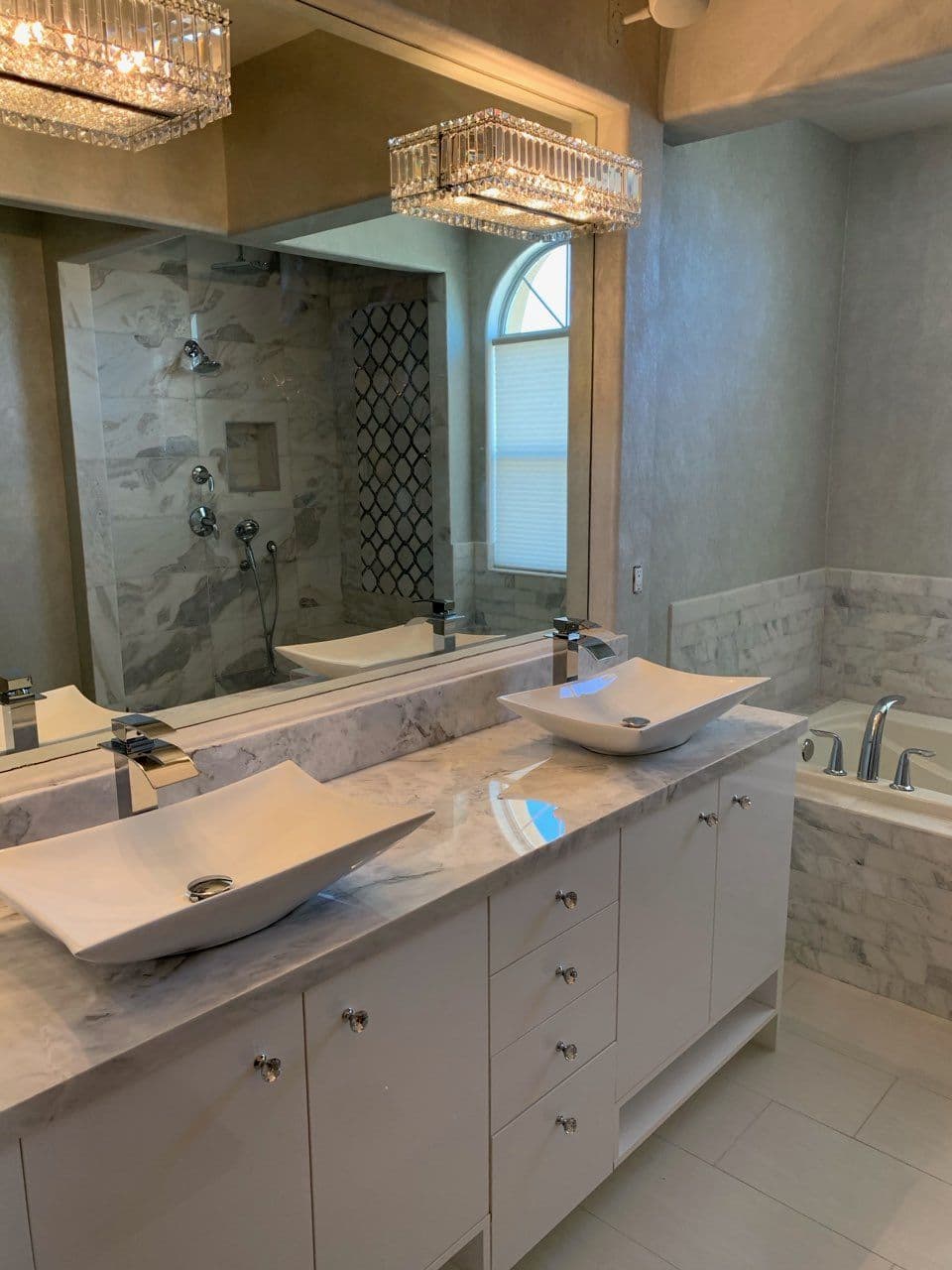 Gallery photos for Bathroom Remodels by Arvin Construction Inc.: Image #2